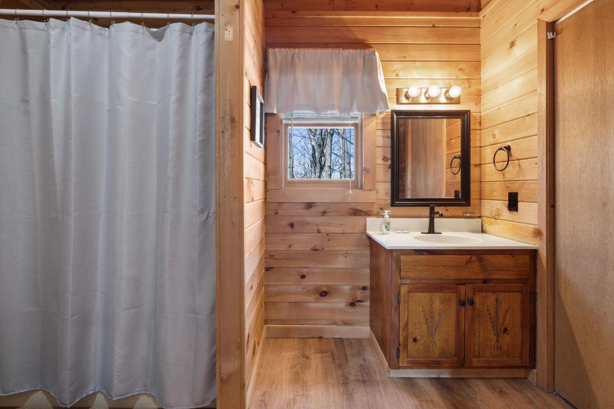 Cozy Family Friendly Cabin With Hot Tub, Near Gatlinburg, Pigeon Forge, Dollywood Sevierville Esterno foto