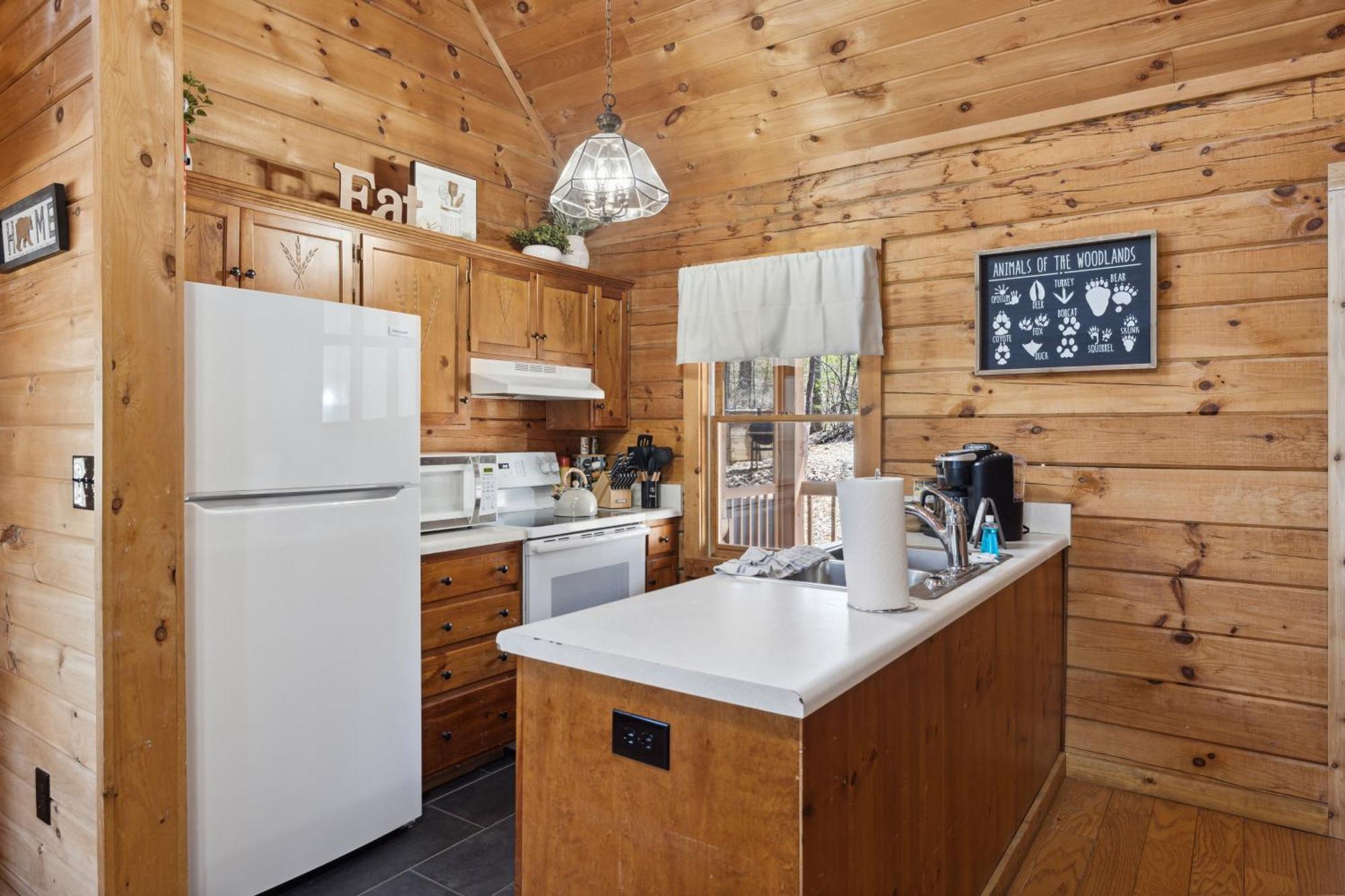 Cozy Family Friendly Cabin With Hot Tub, Near Gatlinburg, Pigeon Forge, Dollywood Sevierville Esterno foto